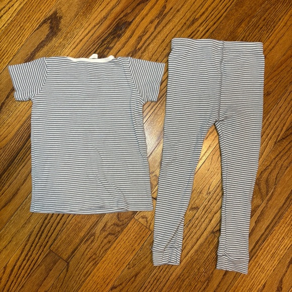 Quincy Mae Striped Ribbed Kids Tee & Legging Set - gray and white, size: 4-5T - Picture 5 of 5